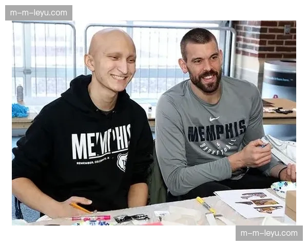 NBA Cares项目在三月发起“读书月”活动,球星参与社区阅读 NBA Cares项目在三月发起“读书月”活动,球星参与社区阅读