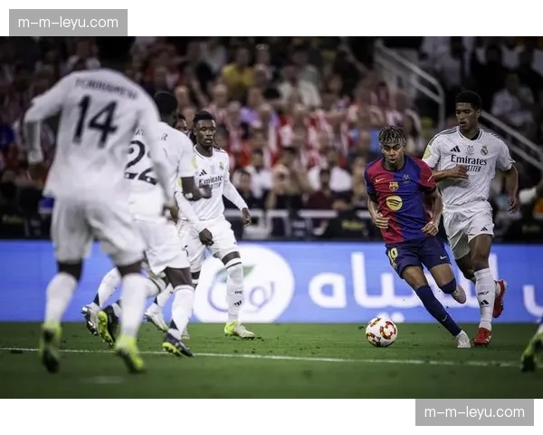 “西甲联盟发布数据：国家德比全球多平台观看人次突破12亿，短视频集锦贡献主要增量”